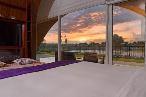 Chalet Room Near Boabdil’s Lair Restaurant 4 Luxury Bookings
