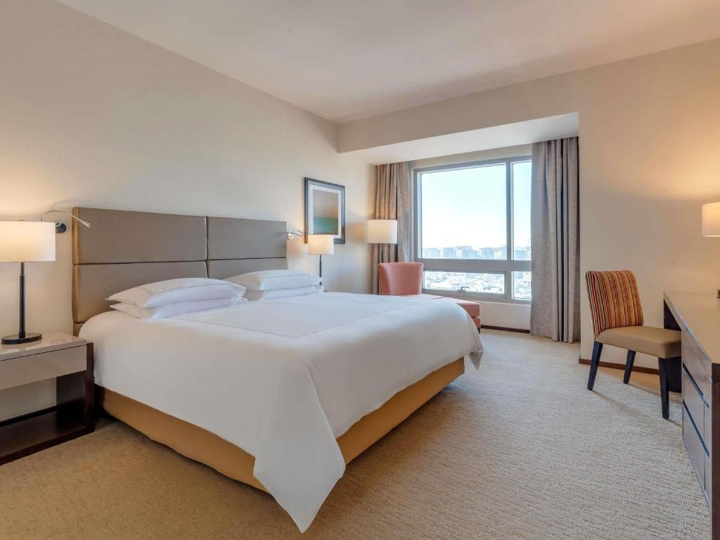 Three Bedroom Apartment Near Al Ghurair Center Luxury Bookings