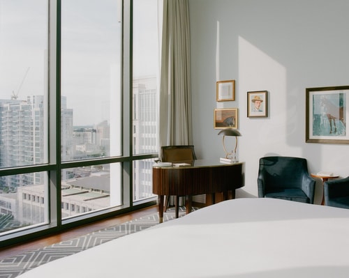 Double or Twin Room Near Ewing Buick GMC DAL 2 Luxury Bookings