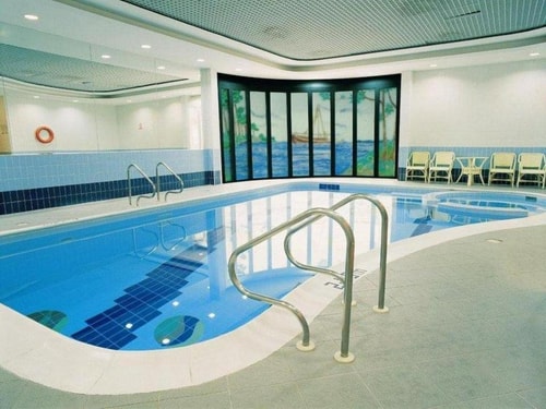 Deluxe Studio Near financial Center Metro Station 12 Luxury Bookings