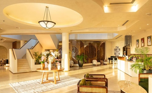 Executive Suite Near Ggico Metro Station 8 Luxury Bookings