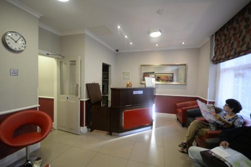 Double Or Twin Room Near Telefonzelle LON 11 Luxury Bookings