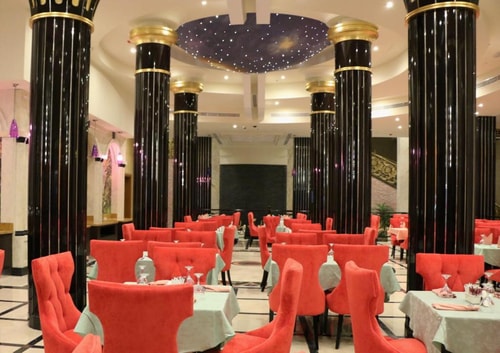 Deluxe Suite Near American School 7 Luxury Bookings