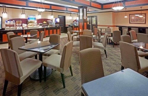 Standard Room Near Dallas Collision Center DAL 11 Luxury Bookings