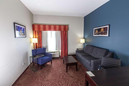 Deluxe King Room Near Thomas Bell Foster Park HOU 2 Luxury Bookings