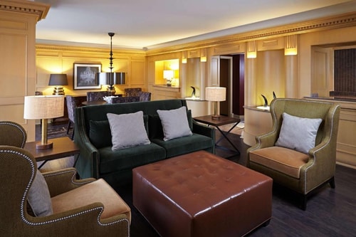King Room Near Grace Presbyterian Church HOU 6 Luxury Bookings