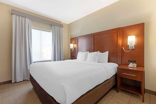 King Suite Near Frances Rizo Park DAL 1 Luxury Bookings