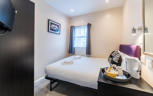 Double Or Twin Room Near Big Picture LON 3 Luxury Bookings