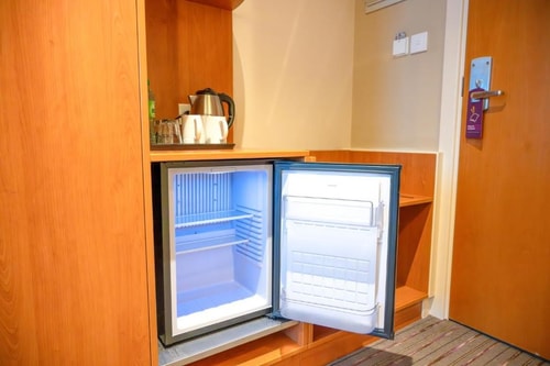 Double Room Near Garhoud Park 3 By Luxury Booking 11 Luxury Bookings