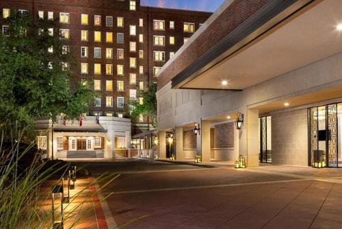 Classic King Room Near Turtle Creek Park DAL 13 Luxury Bookings