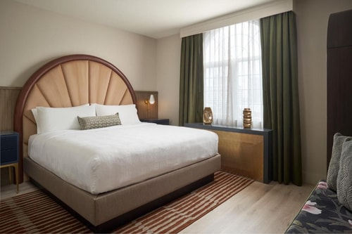 Standard Room Near Aroma 360 Houston Galleria HOU Luxury Bookings
