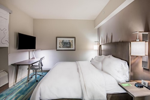 King Room Near Chipotle Mexican Grill DAL Luxury Bookings