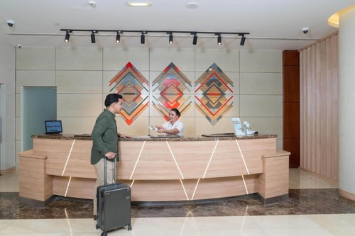 King Room Near Reef Mall By Luxury Bookings Ab 6 Luxury Bookings