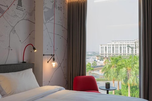 Superior King Or Twin Room Near Dubai Wharf Tower 5 Luxury Bookings