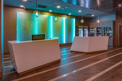 King Room Near Chipotle Mexican Grill DAL 9 Luxury Bookings