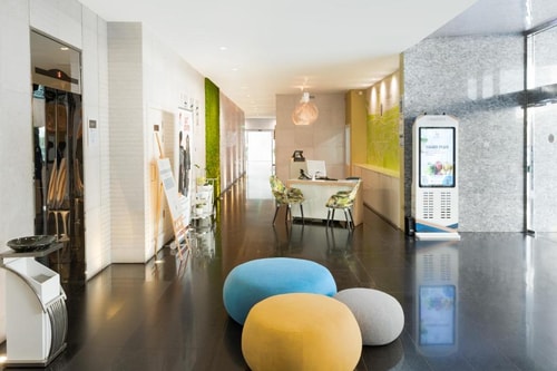 One Bedroom Deluxe Apartment Near Internet Metro 8 Luxury Bookings