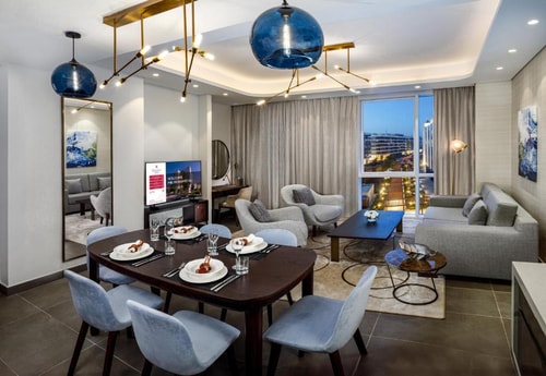 1 Bedroom Apartment City View Near AlNahyan Mosque 2 Luxury Bookings