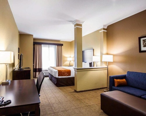 King Suite Near Flaah Islamic Center HOU 2 Luxury Bookings
