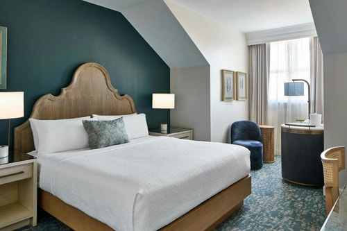 Guest Room Near Celebration K8 School ORL Luxury Bookings