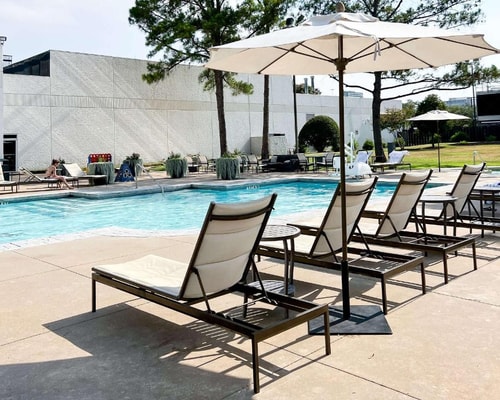 King Or Twin Room Near Chapel Of The Oaks HOU 13 Luxury Bookings