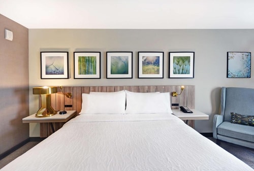 King Room Near William P. Hobby Airport HOU 2 Luxury Bookings