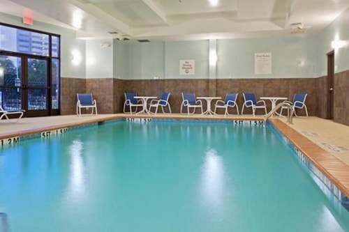Standard King Room Near SJV Playground HOU 5 Luxury Bookings