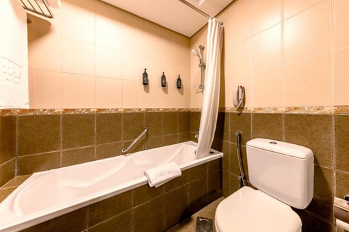 Executive 3 Bedroom Apartment Near Prime Medical 9 Luxury Bookings