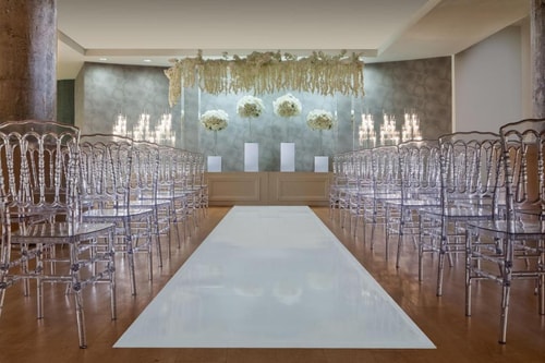 Guest King Room Near Pioneer Plaza DAL 9 Luxury Bookings