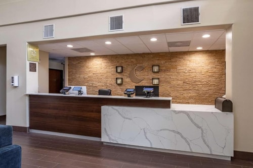 Queen Room Near Methodist Training Center HOU 4 Luxury Bookings