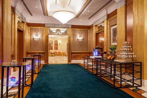 Superior King Room Near Al Majaz Waterfront 9 Luxury Bookings