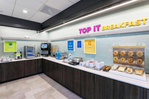 King Room Near Shell Food Mart DAL 8 Luxury Bookings