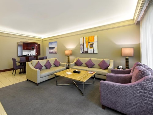 Royal 2 Bedroom Suite Near Deira City Centre Metro 4 Luxury Bookings