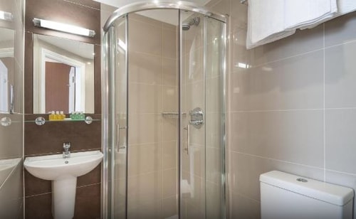 Double Or Twin Room Near Garden Halls LON 10 Luxury Bookings