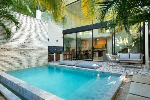 Villa | pool, concierge & chef service