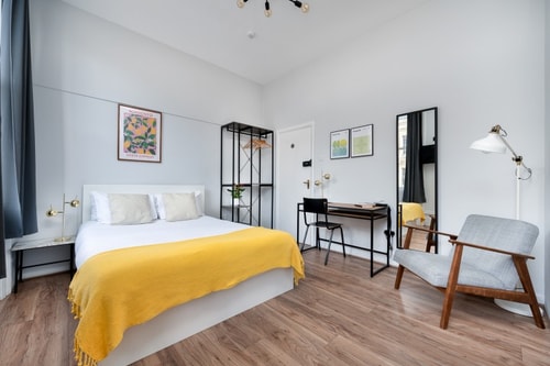 Bespoke Studio in Shoreditch's Artistic Hub