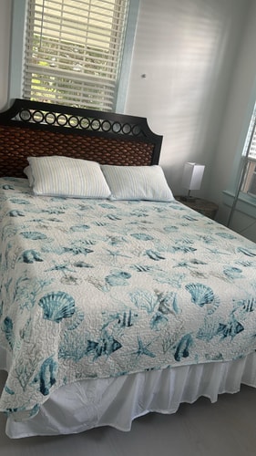 SaltWater Inn- Room 1: Sea Storm