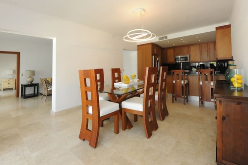 Riviera Azul - Apt. 2 Bedrooms - Pool View 9 Riviera Azul