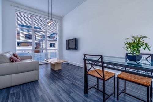 Harbour-View 2-Bed Serviced Apartment with Parking The Upgrade Authority