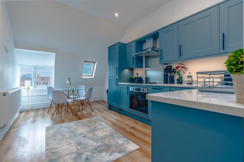 Elegant 2 bedroom Clifton Village apartment