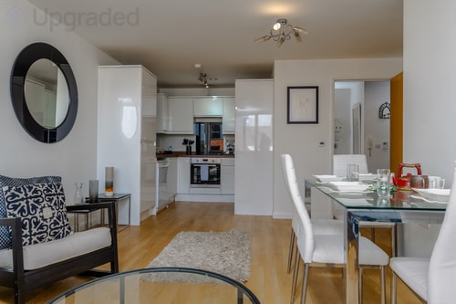 Central Apartment by Portland Square