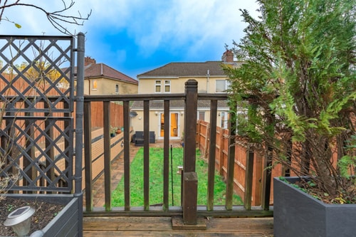 Charming 2-Bed Flat with Garden 21 The Upgrade Authority