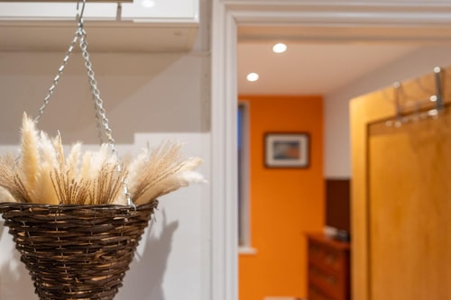 Charming 2-Bed Flat with Garden 24 The Upgrade Authority