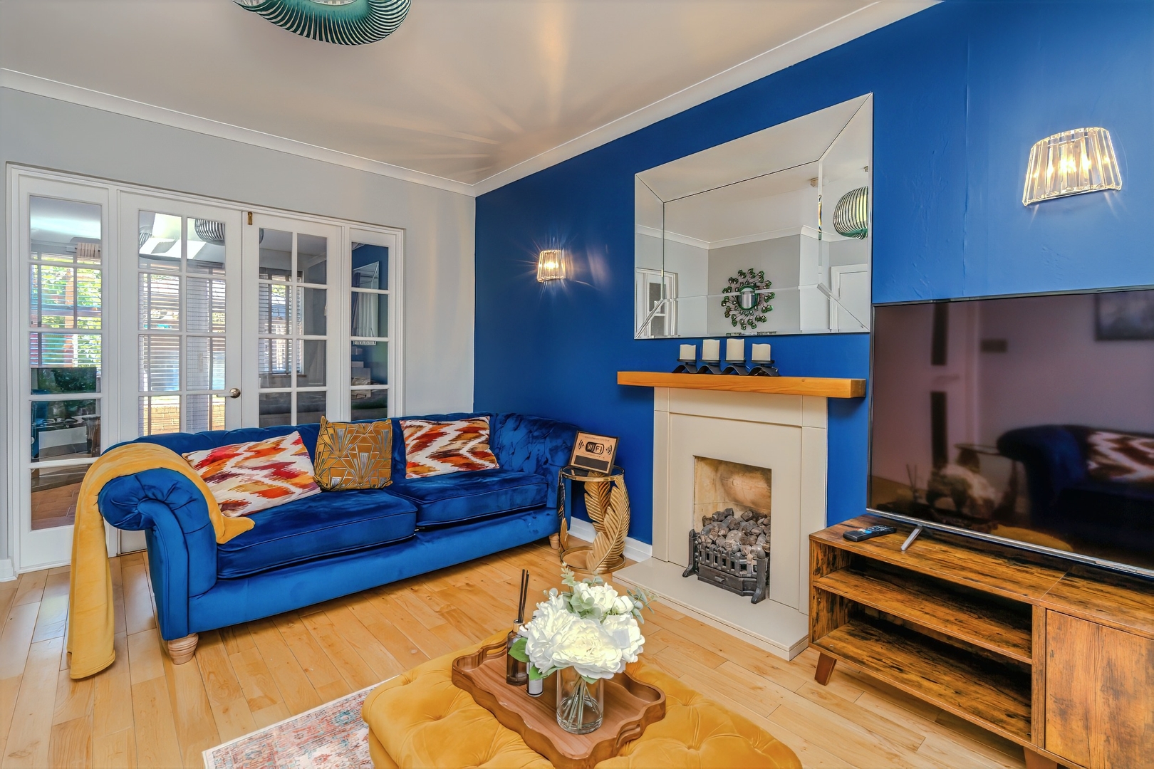 Five-bedroom home with hot tub near Bristol, photo 3