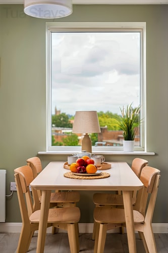 Modern 2 bed 2 bath near Cabot Circus Bristol