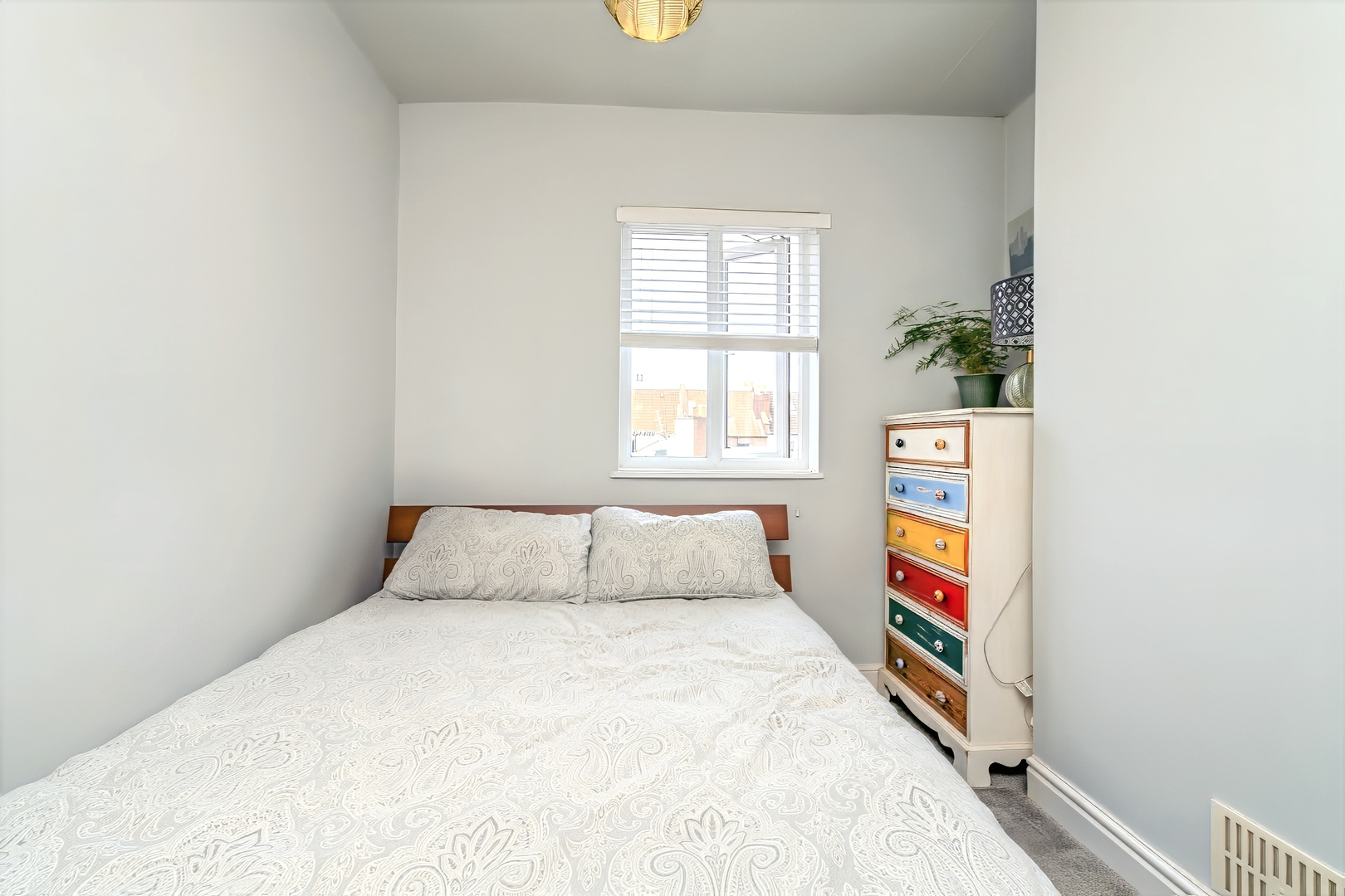 Modern one-bedroom apartment on Gloucester Road, photo 3
