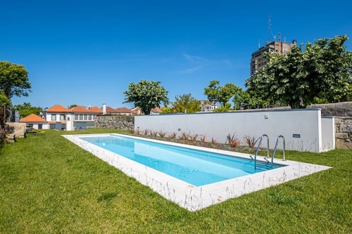 HM Oporto Studio Pool Oasis