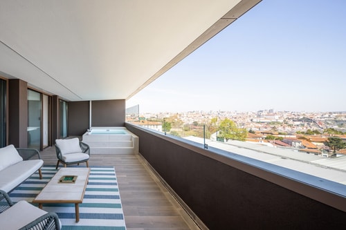 Porto Skyline | Private Heated Pool | Full Views