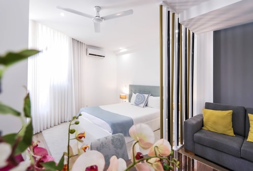 HM -  Nearby Bolhão Studio