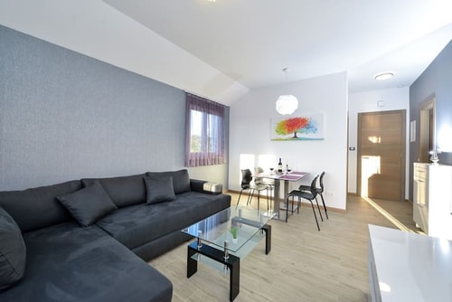 Cozy apartment with sea view