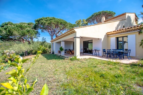 Nice villa with swimming pool La Croix Valmer 2 Shellter Conciergerie Immobilier Saint-Tropez 